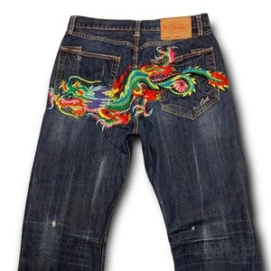 ED HARDY Stonewashed Dragon Embroidered Men’s Jeans (Size 32)